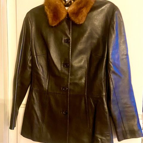 Dolce & Gabbana - Leather Jacket with Mink Collar IT40
