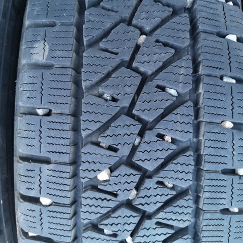 Vinterdekk BRIDGESTONE BLIZZAK W995 205/65R16 C 107/105R