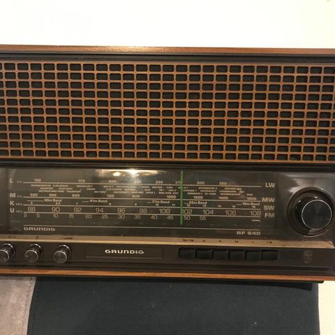 gammel radio