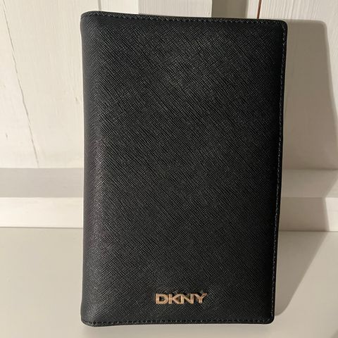 DKNY lommebok/ clutch