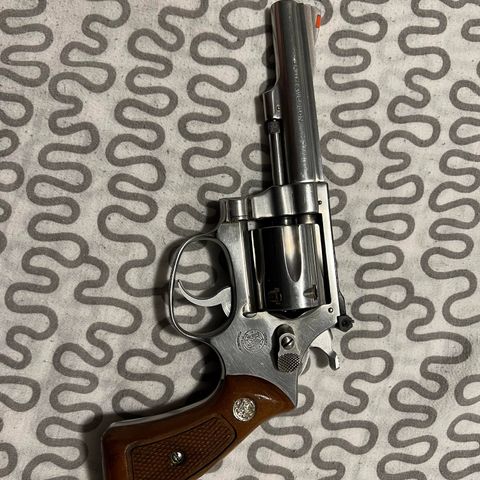 smith & wesson model 63 revolver