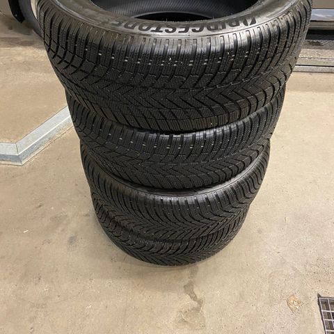 4 stk Vinterdekk BRIDGESTONE BLIZZAK ML005 255/55R19