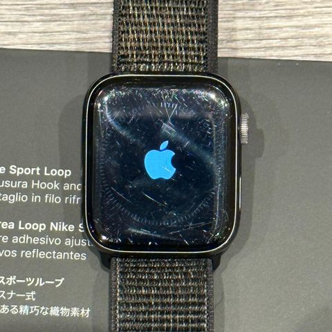 Apple Watch Series 4, 44mm, GPS