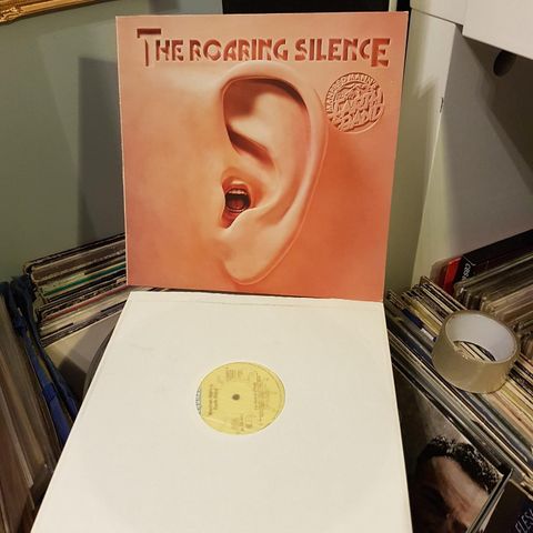 Manfred Mann's Earth Band the roaring silence