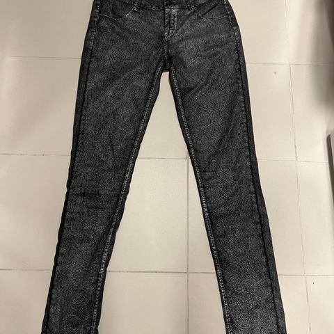 Vintage Denim hunter bukser. Sort/sølv. Aldri brukt! Str. 30/33 (38/40)