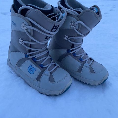 Burton women’s tribute snowboardboots str 38