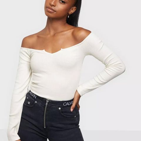 Off shoulder topp