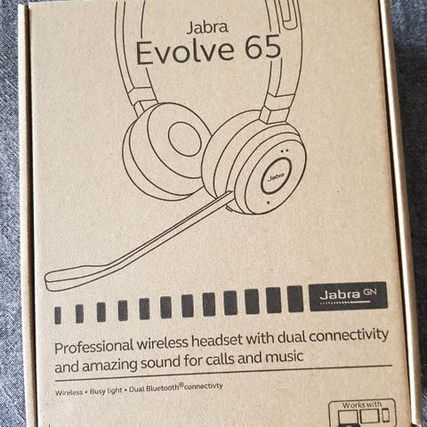 Helt nye JABRA EVOLVE 65 MS Stereo headset + Jabra Link 370 USB adapter