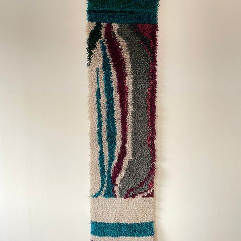 Retro Veggteppe 178 cm x 38 cm, blå, lilla, grå med svart hengsel