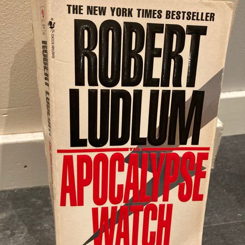 Robert Ludlum - Apocalypse Watch bok engelsk English book