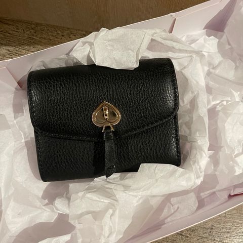 KATE SPADE SMALL WALLET