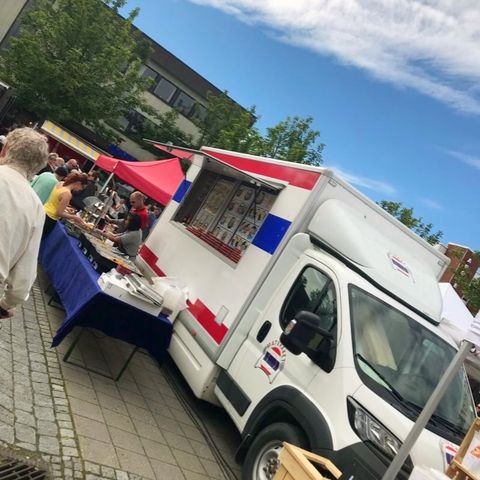 Foodtruck, mobilt gatekjøkken og matbil selges.