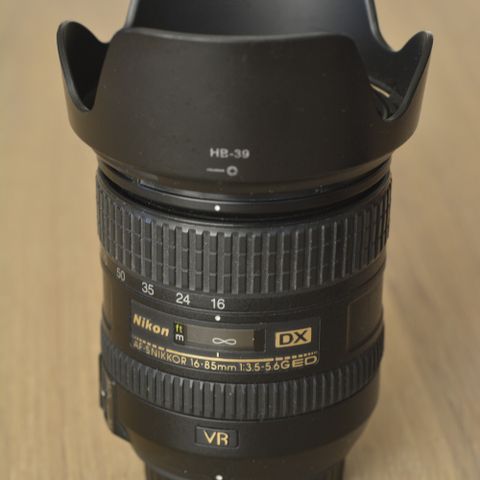 Nikon AF-S DX 16-85 mm