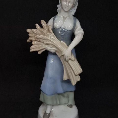 Vintage Carl Scheidig Gräfenthal porcelain figur, Germany