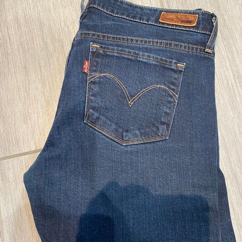 Levi’s skinny jeans