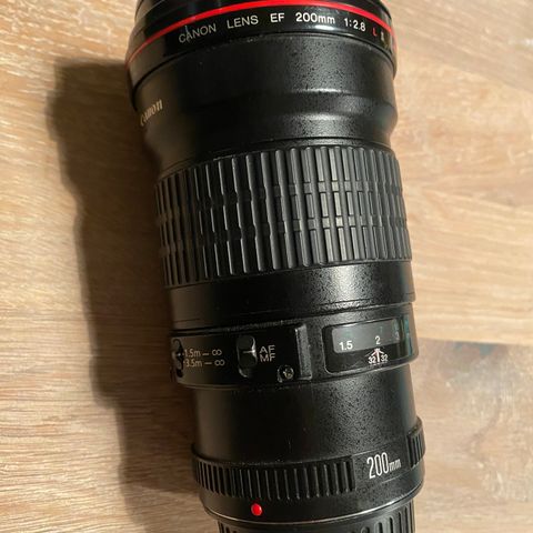 Canon EF 200mm f/2.8L II USM