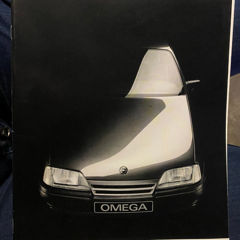 Brosjyre av Opel Omega- 6/1987