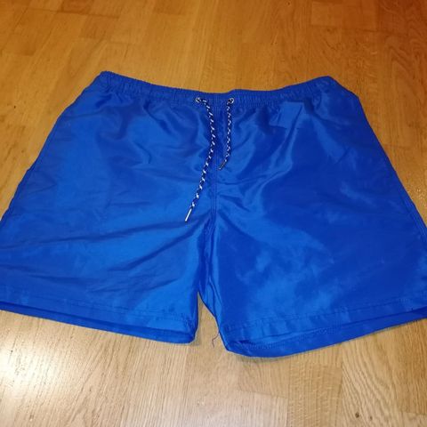 Shorts selges billig