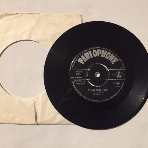 THE BEATLES / WE CAN WORH IT OUT - 7" VINYL SINGLE