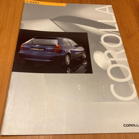 BILBROSJYRE - TOYOTA COROLLA 3-DØRS - 1999