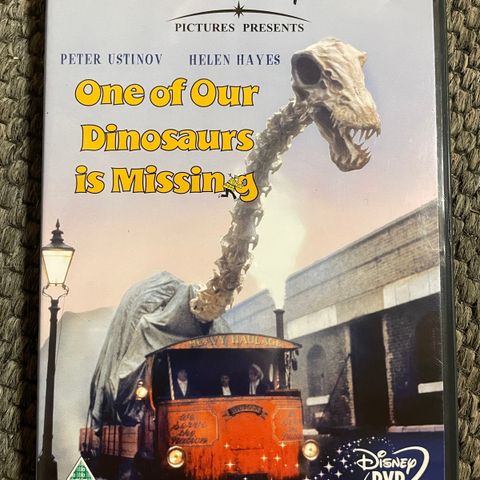 [DVD] One of our Dinosaurs is Missing - 1975 (norsk tekst)