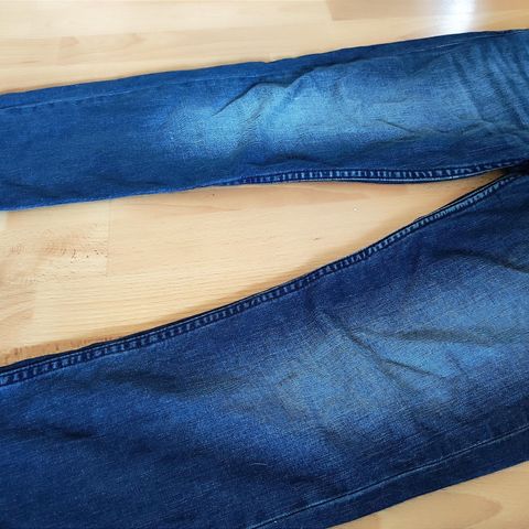 Stonewash jeans str. 32-30