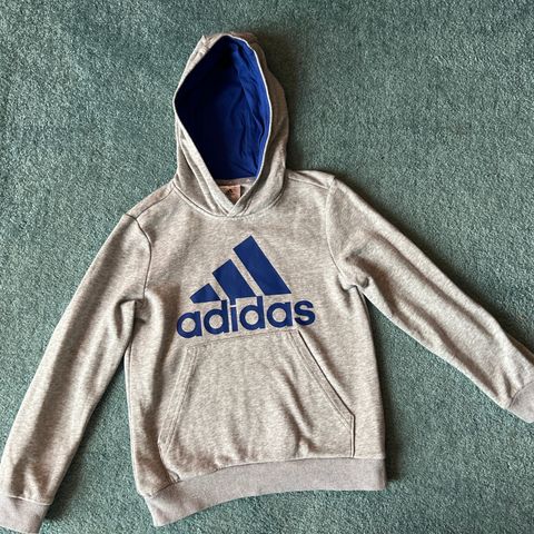 Adidas Essentials hoodie str. 7-8 år