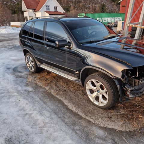 Bmw x5 e53 2004 modell hugges å selges i deler