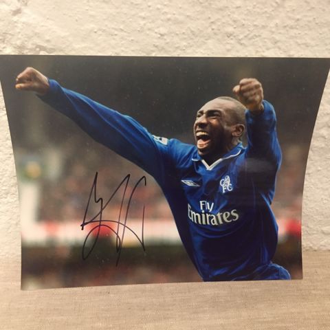 Chelsea - Jimmy Floyd Hasselbaink signert 25x20 cm fotografi med COA