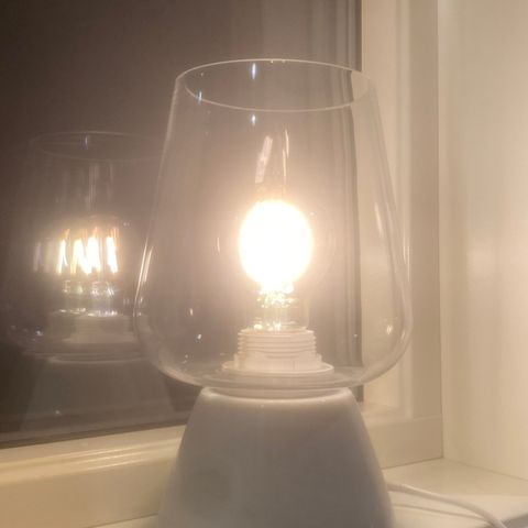 Bordlampe fra Søstrene Grene