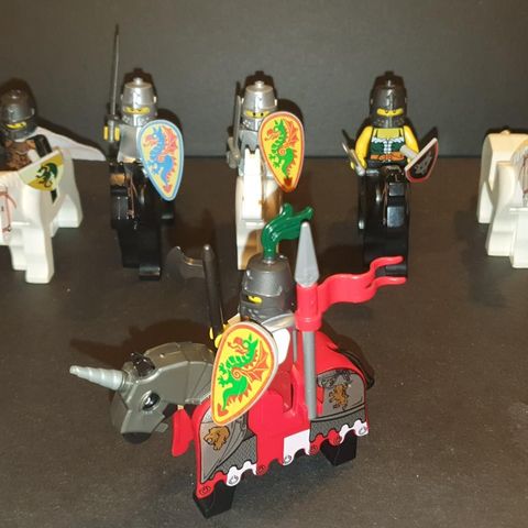 Lego Castle Knights div figurer, hester