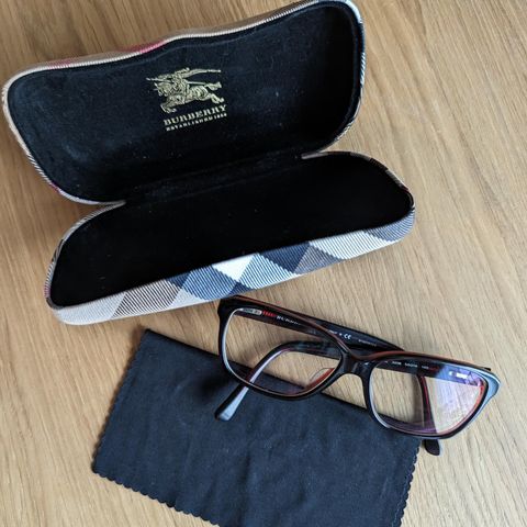 Burberry Briller B2121 3008 54 mm