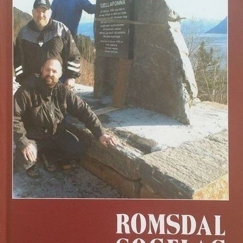 "Romsdal Sogelag: Årsskrift 2006".