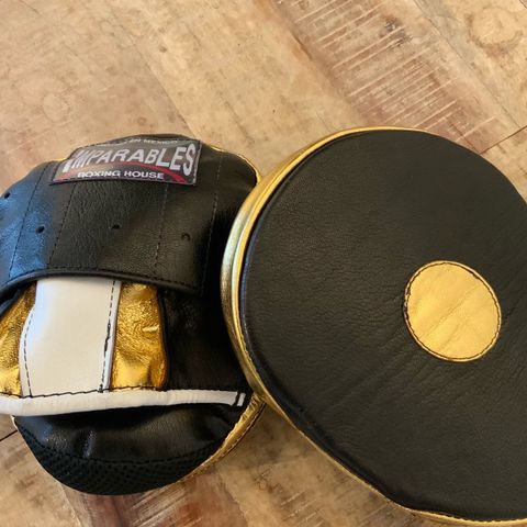 Boksing/MMA/K1 fokuspads i ekte  skinn made in México