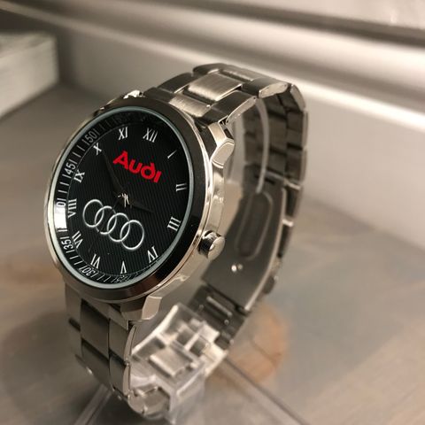 Audi klokker kr 750.- inkl frakt