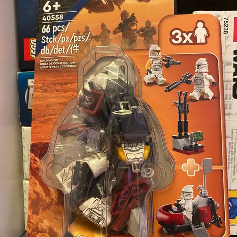 LEGO Star Wars 40558 Clone Trooper Command Station—NY