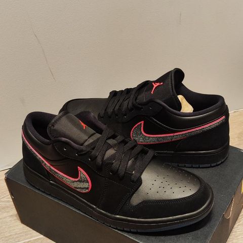 Jordan 1 Low Black Red Orbit