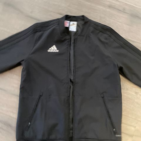 Adidas vindjakke