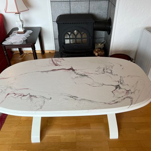 Flott solid stuebord salongbord med steinplate marmormønster
