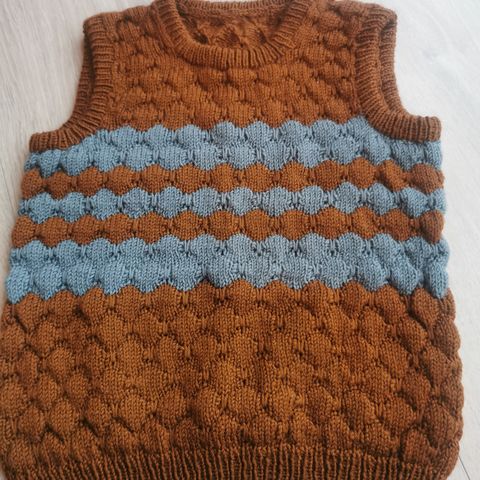 Strikket vest