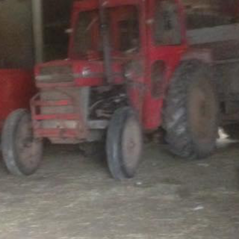 Massey Ferguson  100 serie