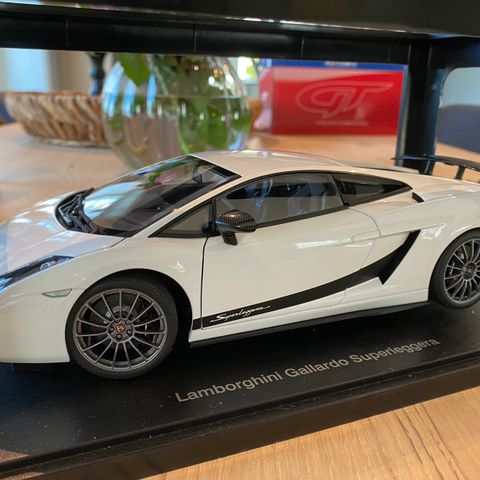 1:18 Lamborghini Gallardo Superleggera