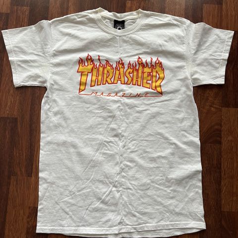 Thrasher logo t-skjorte størrelse M (ubrukt)