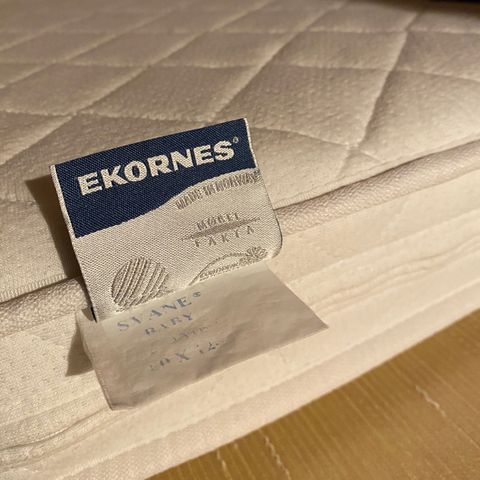 Ekornes svane baby madrass