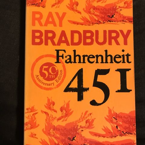 Farenheit 451 av Ray Bradbury