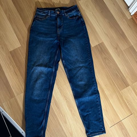 Pieces jeans str M