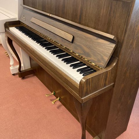 Flott Nordiska Classica piano selges !