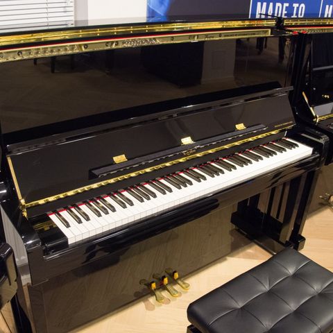 Boston UP-126E piano (brukt)