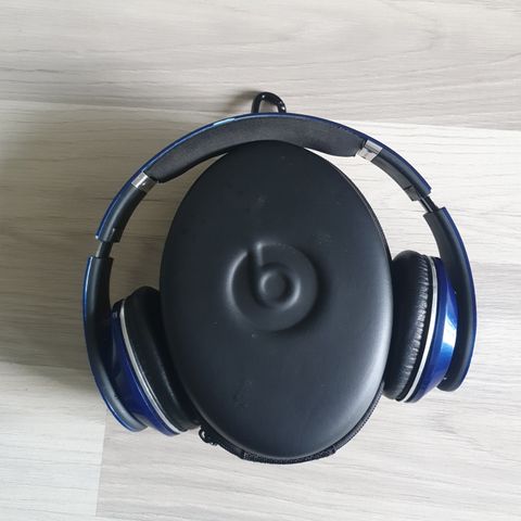 Beats studio monster