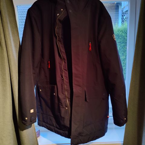 Selger flere jakker i str. XL (vinterjakker, gortex, blazer, mm.)